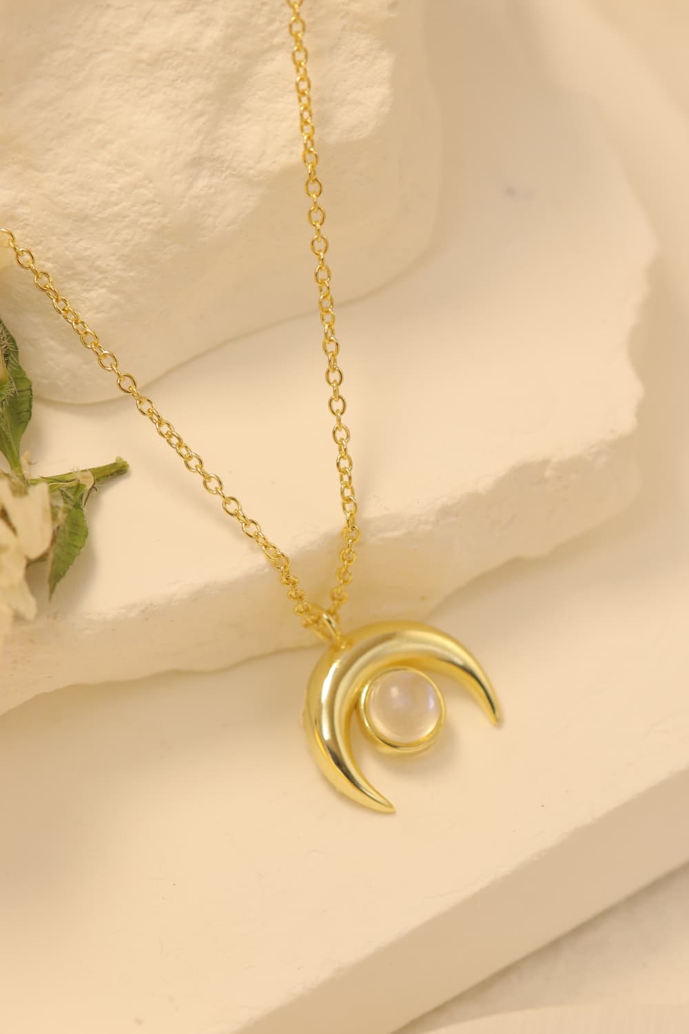 Natural Moonstone Moon Pendant 925 Sterling Silver Necklace