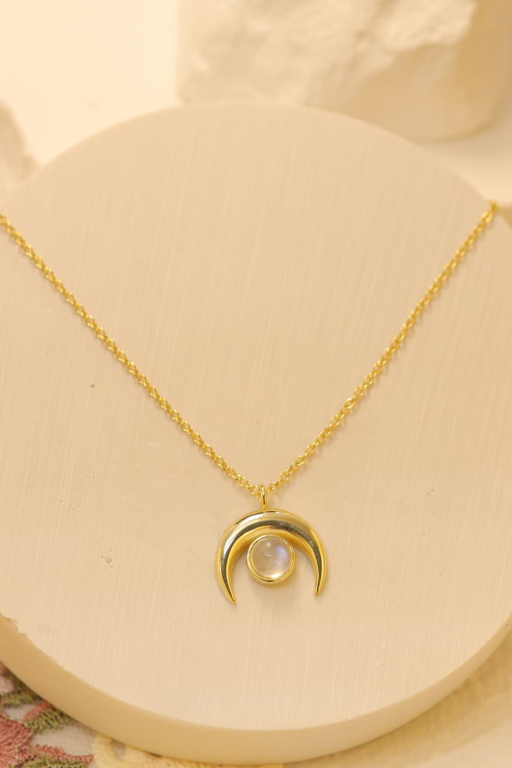 Natural Moonstone Moon Pendant 925 Sterling Silver Necklace