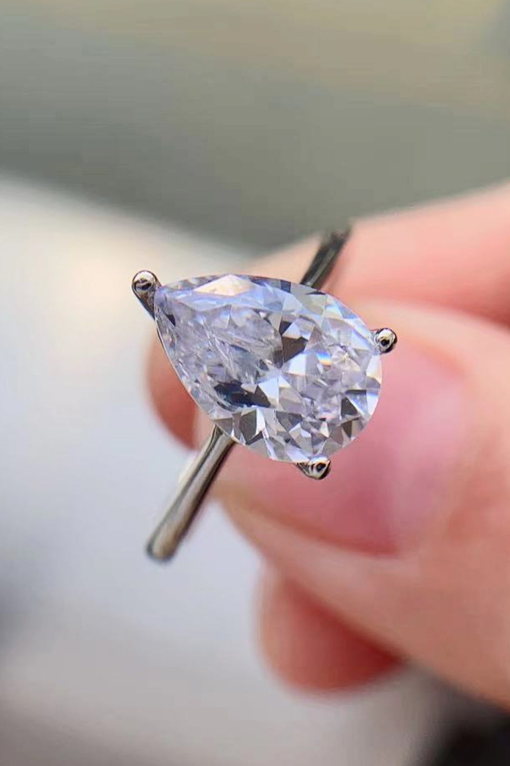 Cost of 2 hot sale carat moissanite